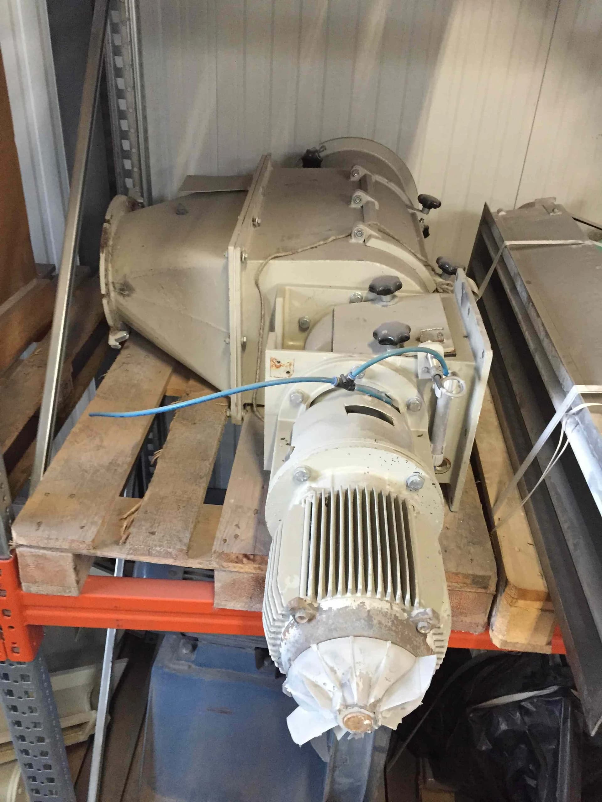 AZO E 650 Screening Machine